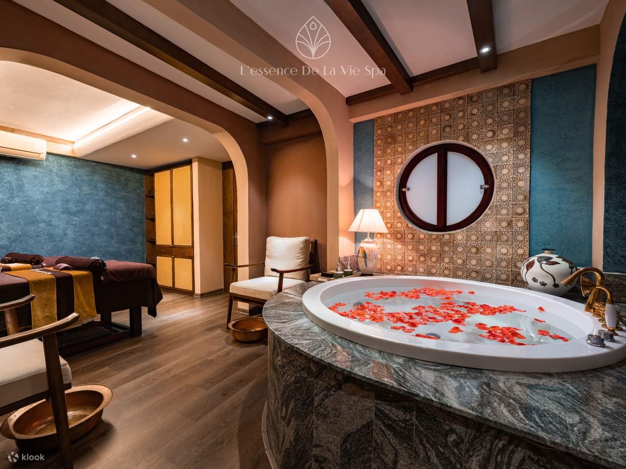 room service with jacuzzi